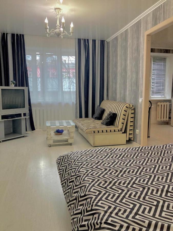 Apartment Квартира Ярослава Мудрого ครือวอยร็อก ภายนอก รูปภาพ