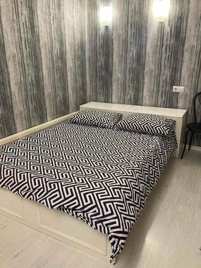 Apartment Квартира Ярослава Мудрого ครือวอยร็อก ภายนอก รูปภาพ